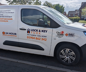 A Lock & Key York van arriving to assist a customer